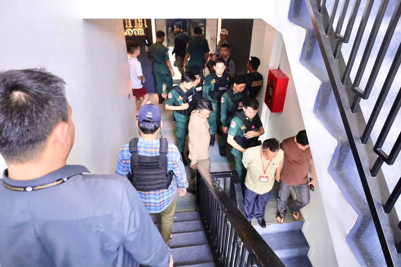 木牌N98（3）号酒店遭市政府突袭，涉事人员疑提前逃离